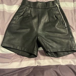 Vixen Micheline Pitt vegan leather shorts XS